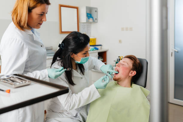 Best Emergency Broken Tooth Repair in Sunrise, FL
